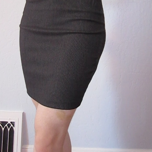 Black Professional Dress - Picture 5 of 6